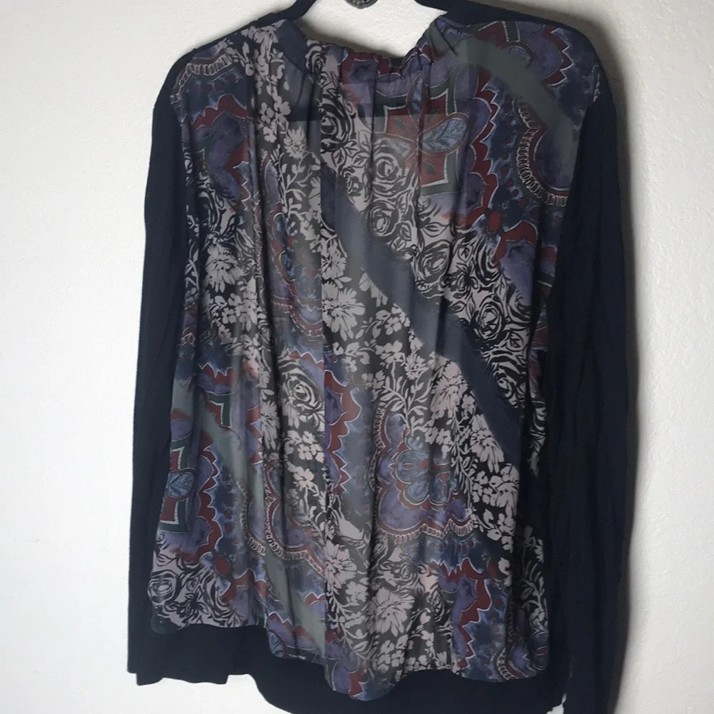 Jockey Person 2 Person Cardigan - Picture 3 of 3